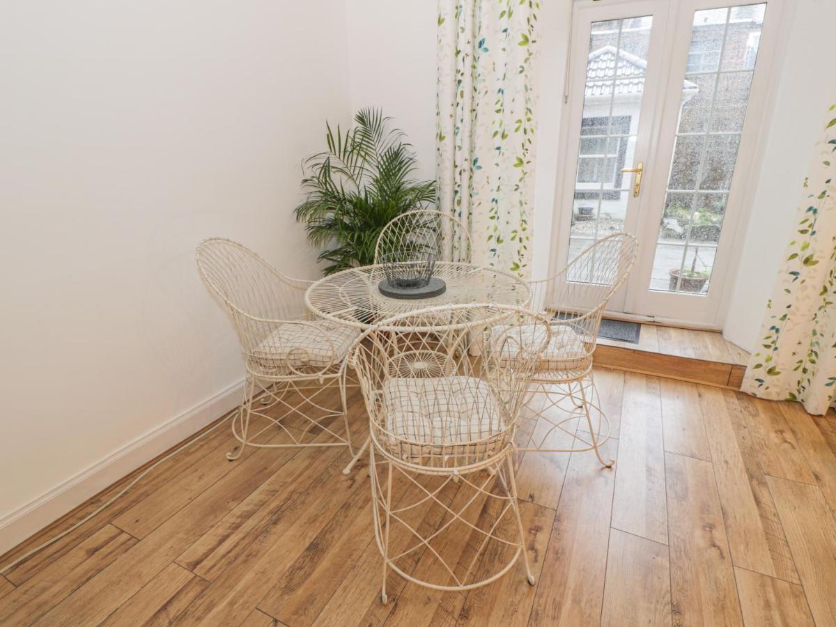 Garden Apartment Άυρ Εξωτερικό φωτογραφία